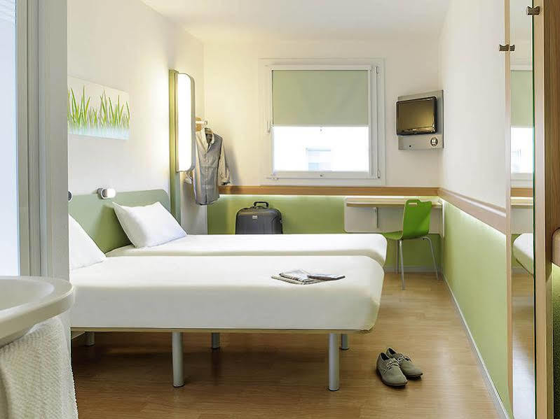 Ibis Ulm City Kültér fotó